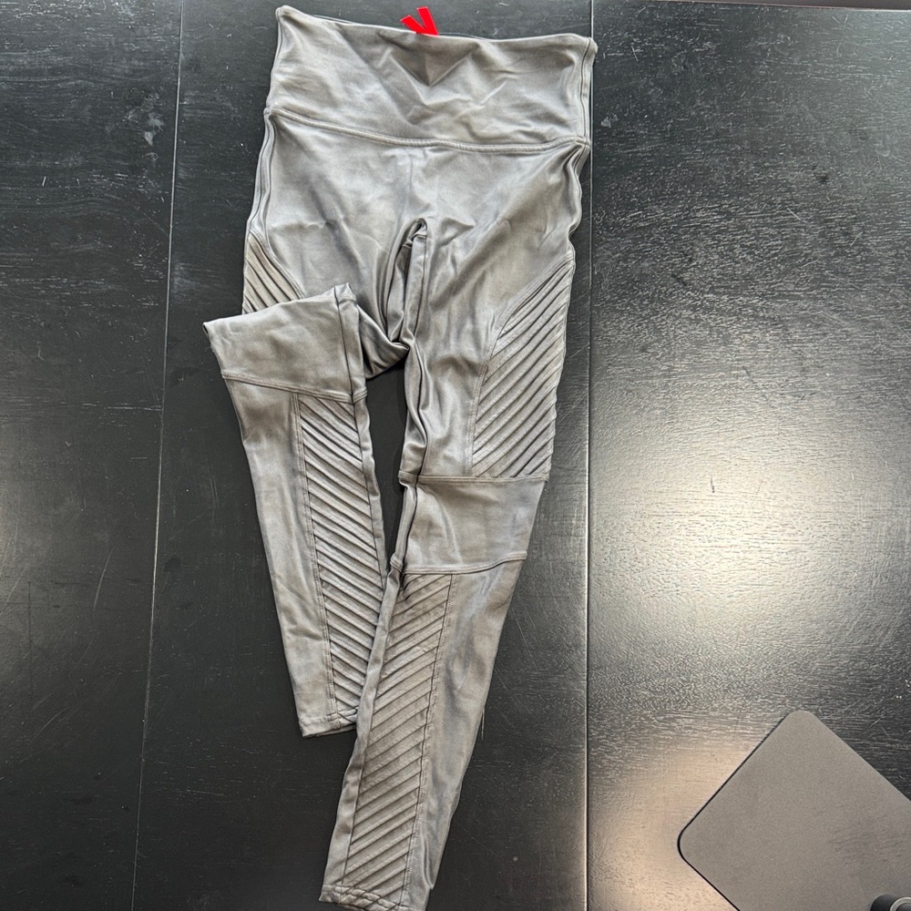 SPANX Charcoal and Gray Leggings